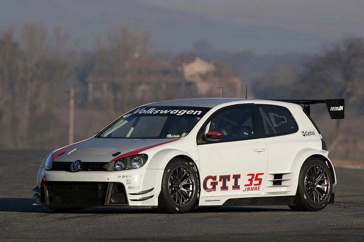 Volkswagen Golf 24 per la 24 Ore del Nurburgring