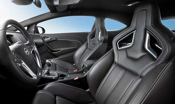 Opel Astra OPC