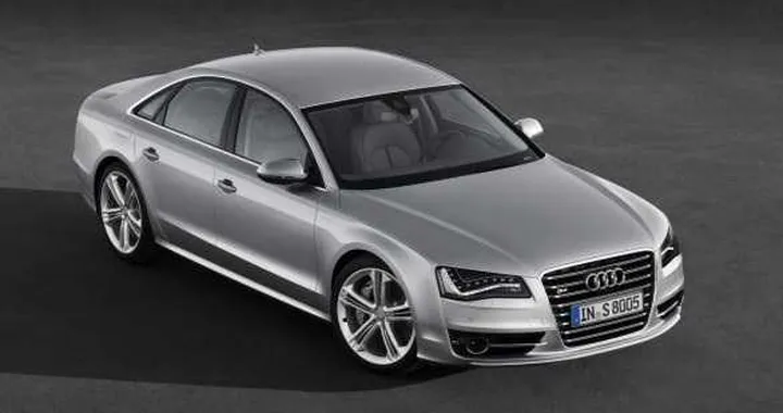 Audi S8: arriva nell'estate 2012