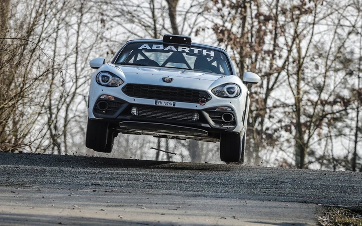 Rally di Roma Capitale: le Abarth 124 Rally conquistano una tripletta nel Campionato ERC2