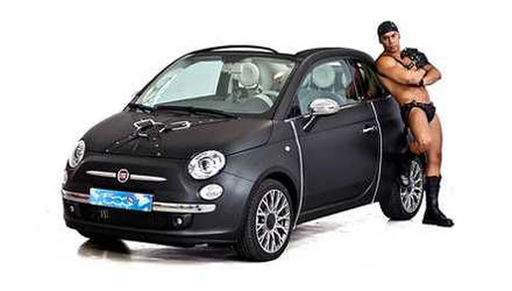 Le Fiat 500 sfilano al Gay Pride di Madrid