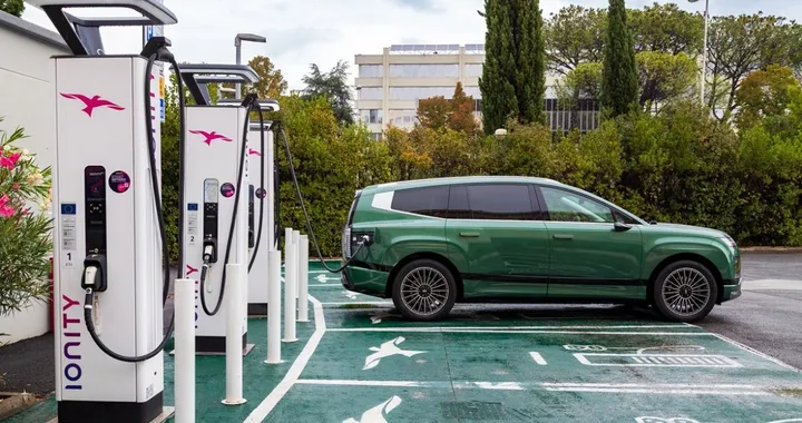 Charge myHyundai amplia la rete: più sconti e ricarica in tutta Europa