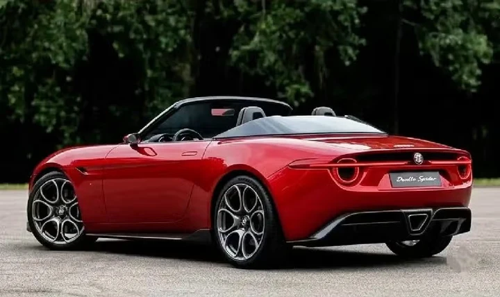 Spider Alfa Romeo: il render che sfida Mazda MX-5