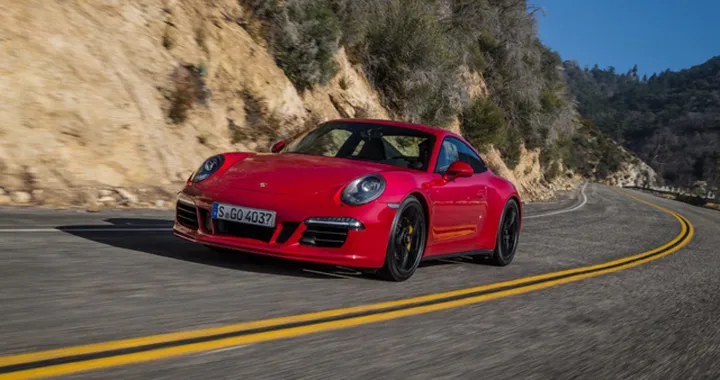 Porsche 911 Carrera GTS: primo contatto