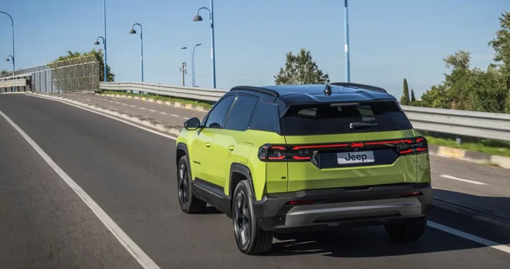 Summit o Business? La nuova Jeep Compass si sdoppia e stupisce ancora