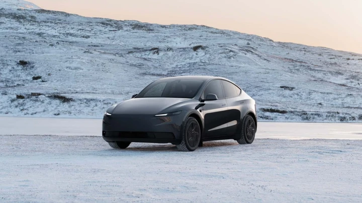 Tesla rilancia: Model Y da 657 km a meno di 47 mila euro