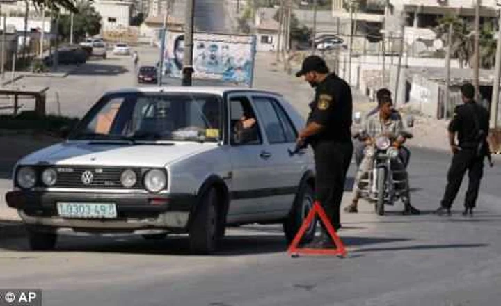 Tra Egitto e Gaza le auto viaggiano... sottoterra