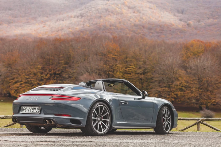 Porsche 911 Carrera 4S Cabrio: la prova su strada