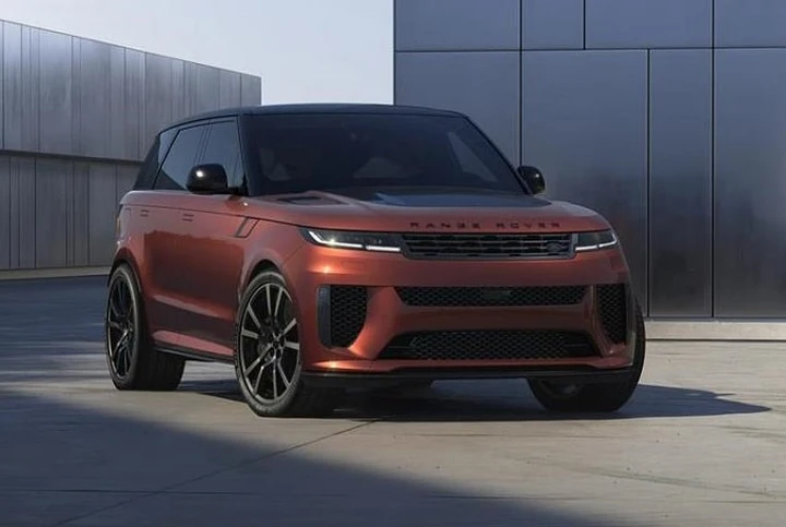 Range Rover Sport SV Carbon: il lusso che urla potenza