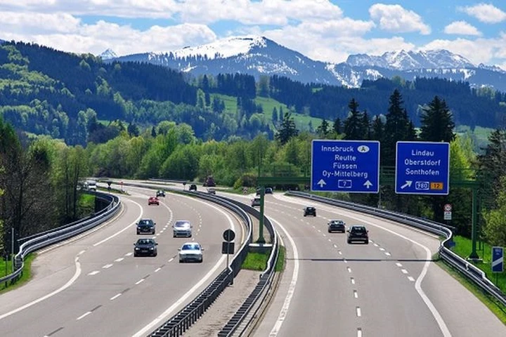Autostrade: Commissione UE verso l’istituzione di pedaggi sulla base delle emissioni di CO2