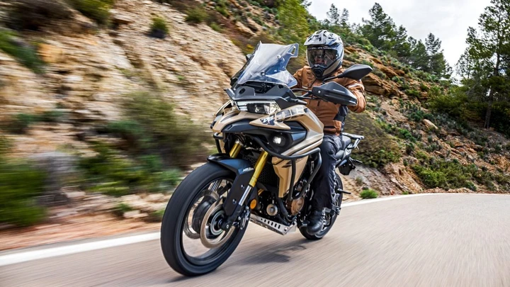 Voge Valico 625DSX: l'evoluzione della crossover per l'avventura