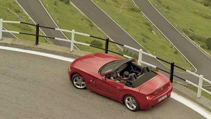 Usa: Bmw Z4 e Mazda 3 a rischio richiami