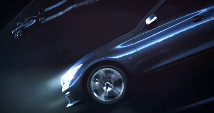 Infiniti Q50 Eau Rouge: il video