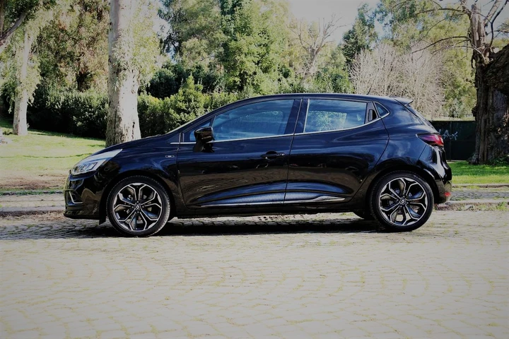 Clio Moschino TCe 75 Intens: la prova su strada