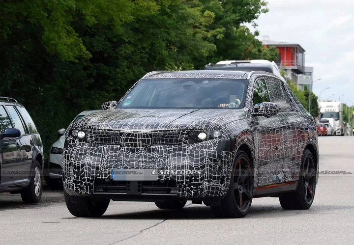 BMW iX5 REx, 1000 km di autonomia con il range extender
