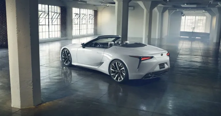 Lexus LC Convertible Concept: a Detroit con il vento tra i capelli
