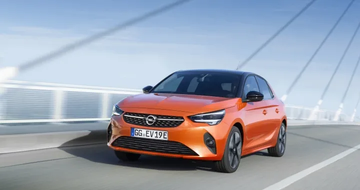 Opel Corsa, la sesta generazione inaugura l’era elettrica