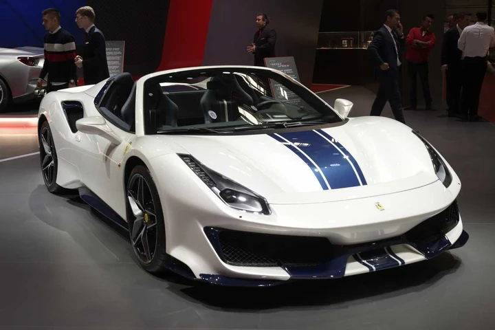 Ferrari al Salone di Parigi 2018