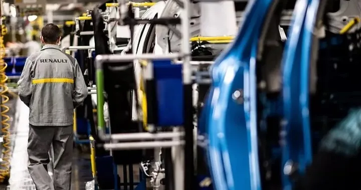 Renault: per il rilancio tagli alle spese per 2 miliardi di euro