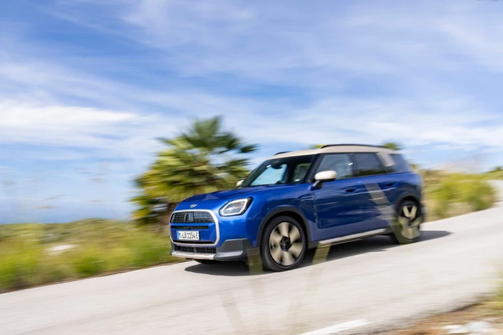 MINI Countryman E, il SUV elettrico da famiglia