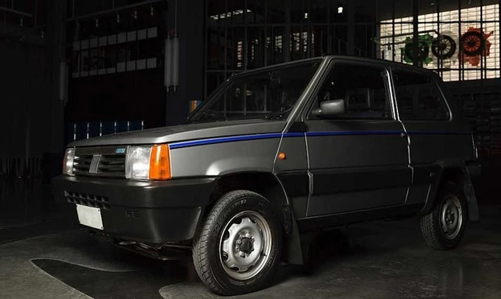 Garage Italia Customs: Lapo Elkann ha “recuperato” una delle Fiat Panda 4x4 dell’Avvocato