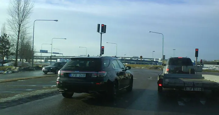 Saab 9-5 Wagon: spiato un muletto definitivo