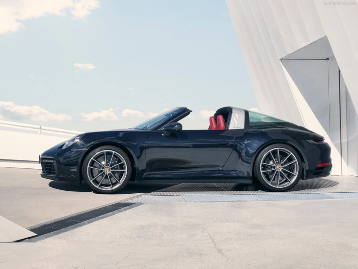 Nuova Porsche 911 Targa 2020: svelate le versioni 4 e 4S
