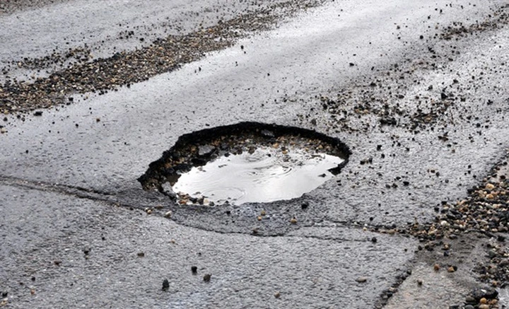 Buche stradali: come ottenere il risarcimento danni?