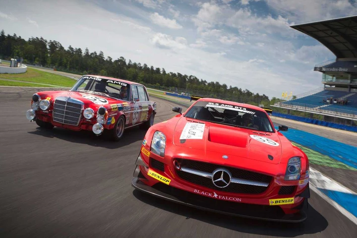 Mercedes SLS AMG e McLaren MP4-12C alla 24 Ore di Spa