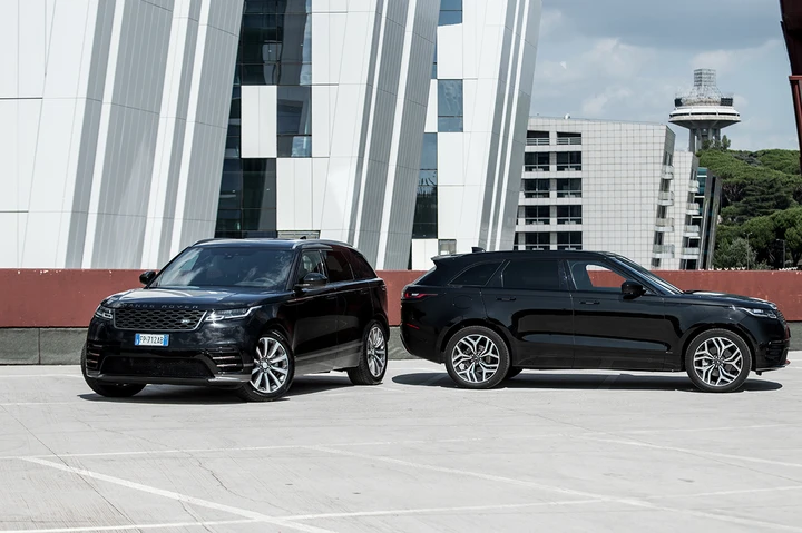Range Rover Velar confronto P380s vs D240 HSE