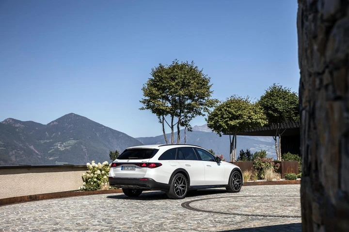 Mercedes Classe E All-Terrain 2024 Europa