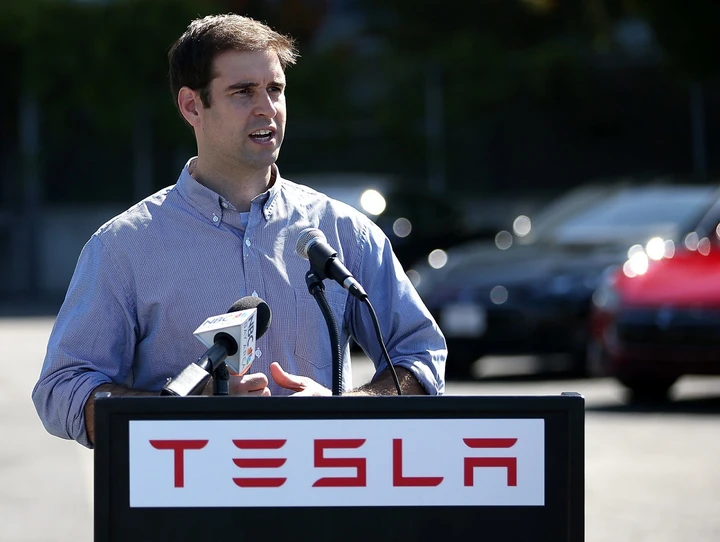 Colpo di scena in casa Tesla