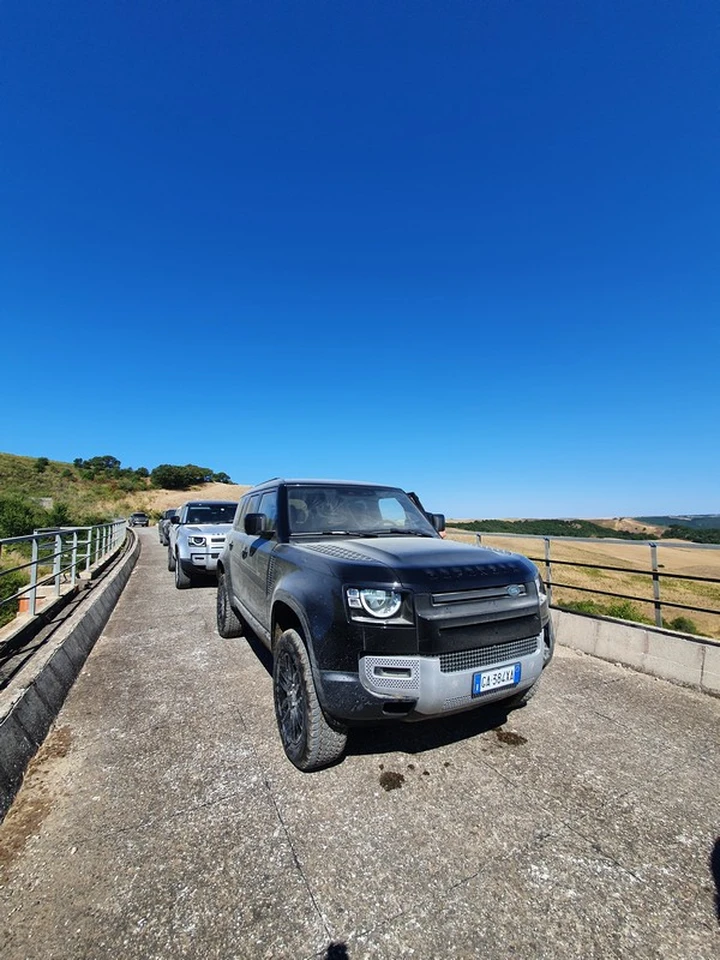Land Rover Defender 2020: primo contatto