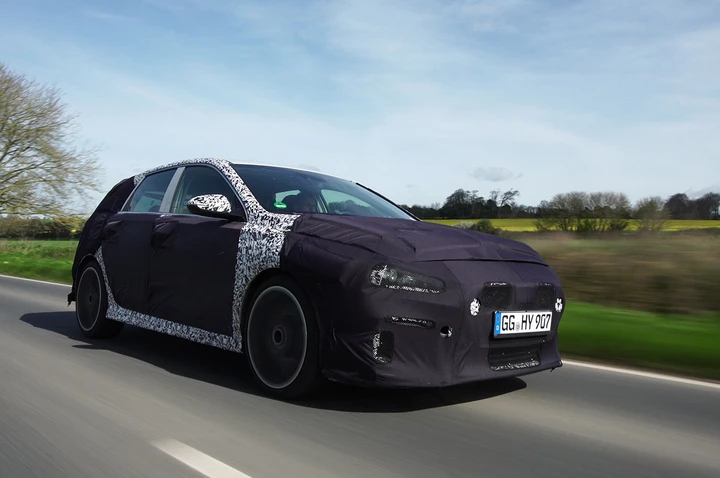 Hyundai i30 N: pronta per i test su strada in Gran Bretagna