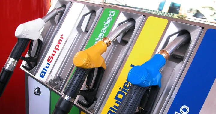 Accise, lo sconto di 20 giorni: aiuto reale o l'ennesima beffa?