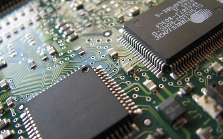Crisi dei microchip auto: cos'è, cause e quando finirà