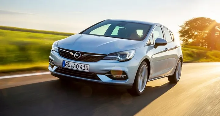 Nuova Opel Astra 2020: caratteristiche e dettagli del restyling