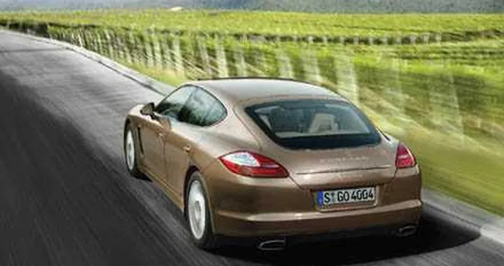 La Porsche Panamera V6 in video