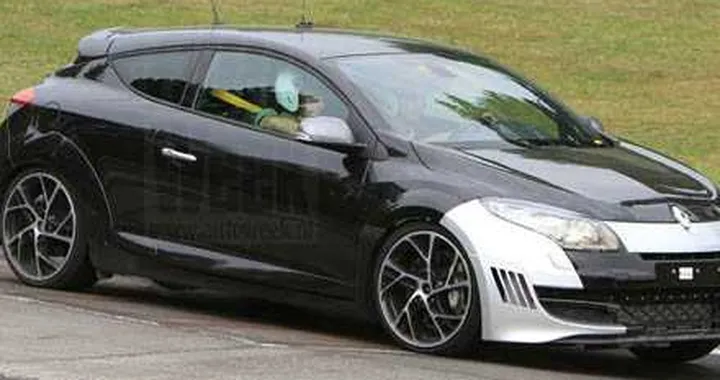 Che super Renault Mégane al Nurburgring!