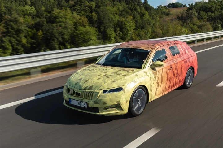 Skoda Octavia Wagon: prime immagini della quarta generazione