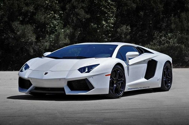 Lamborghini Aventador by Underground Racing