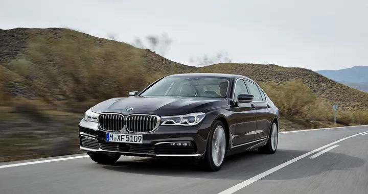 Nuova Bmw Serie 7 2015: foto e dati tecnici ufficiali
