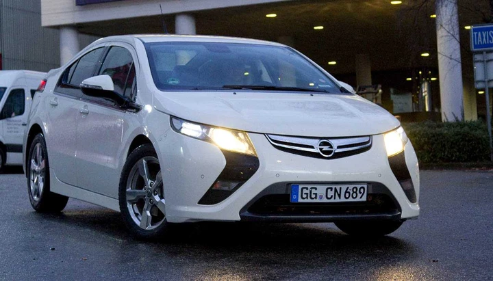 Opel Ampera: nella flotta Europcar dal 2012