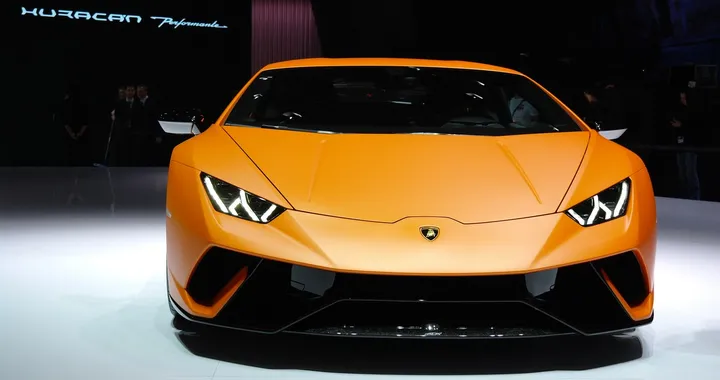 Lamborghini: ipotesi di ibrido per la prossima generazione di Huracàn