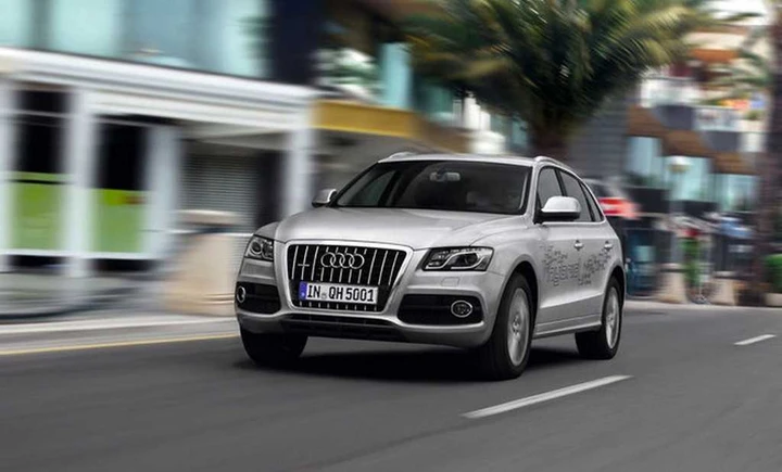 Audi Q5 hybrid, prezzo da 56.800 euro