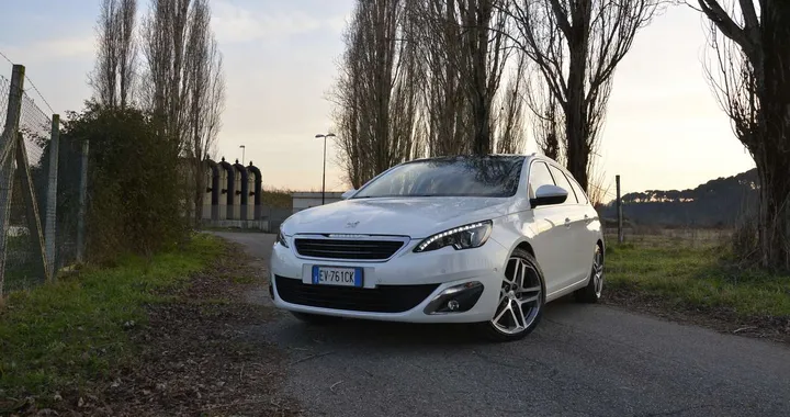Peugeot 308 SW 1.6 e-HDi: la prova su strada