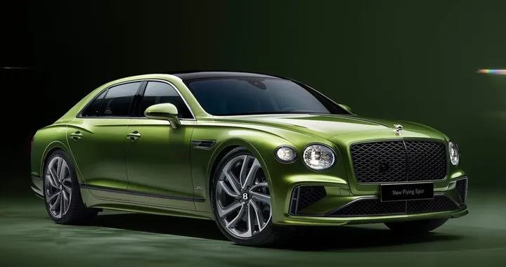 Bentley Flying Spur Speed 2024: l'ammiraglia del lusso evolve verso l'ibrido ad alte prestazioni