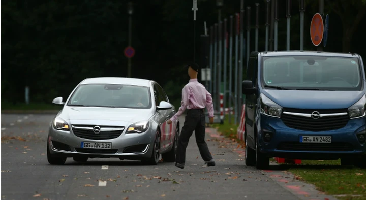 Opel investe nella sicurezza per la guida urbana