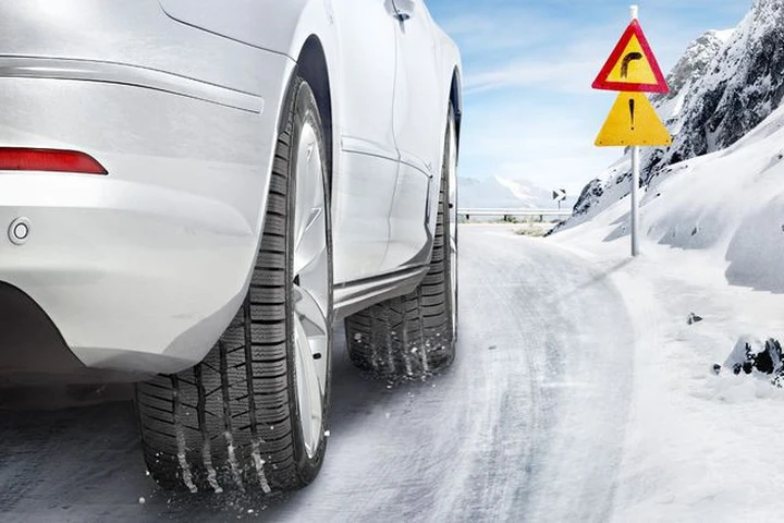 Pneumatici invernali e catene da neve: da oggi sono obbligatori