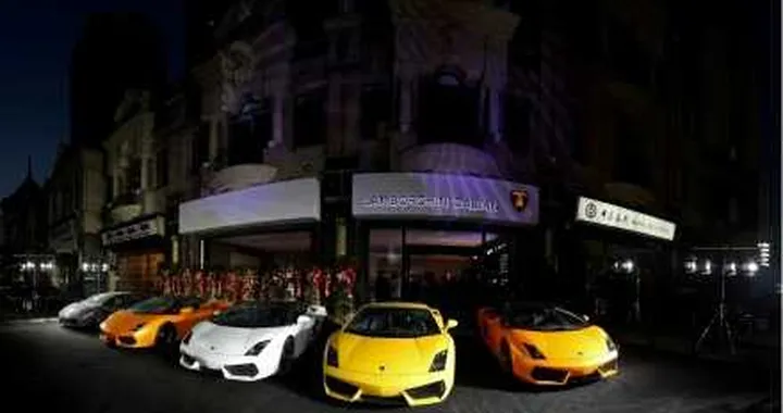 Lamborghini apre due nuovi punti vendita in Cina